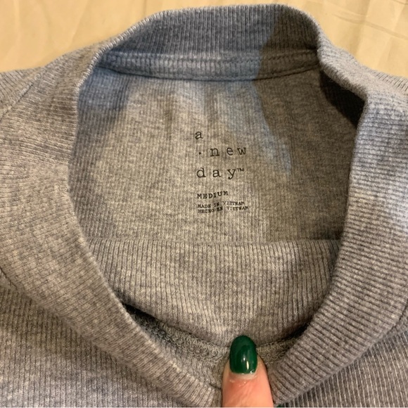 A New Day Gray Ribbed Tee - Picture 2 of 3